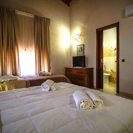 Tenuta Un Posto Al Sole Luxury B&B Rossano Stazione Buitenkant foto